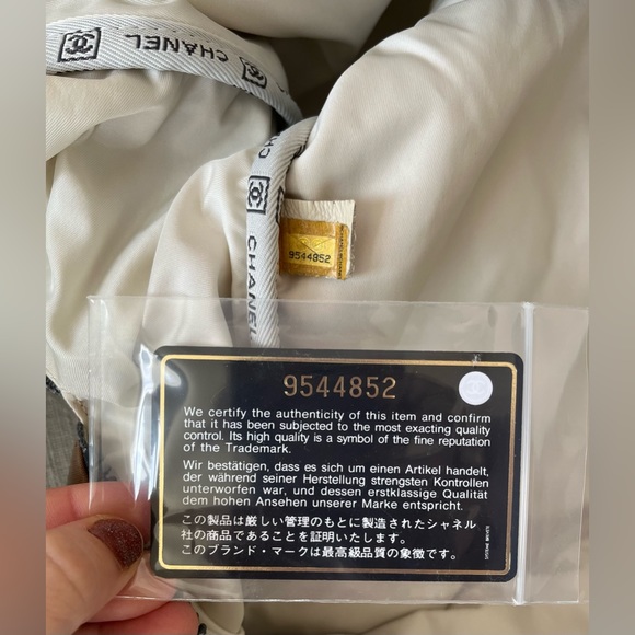 Authentic CHANEL Duffel bag/Gym bag/Tote Large! Duffel bag/Gym bag/Tote SOLD - Picture 13 of 17